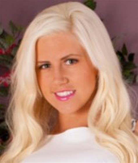 Chloe Dee Nude XXX Pics .